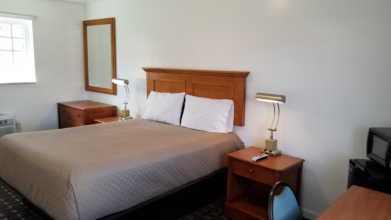 Budget Inn Breezewood Eksteriør bilde